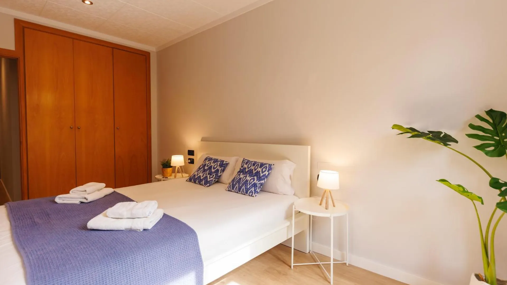 Bravissimo Apartaments Mora 4 Gérone 0*,  Espagne