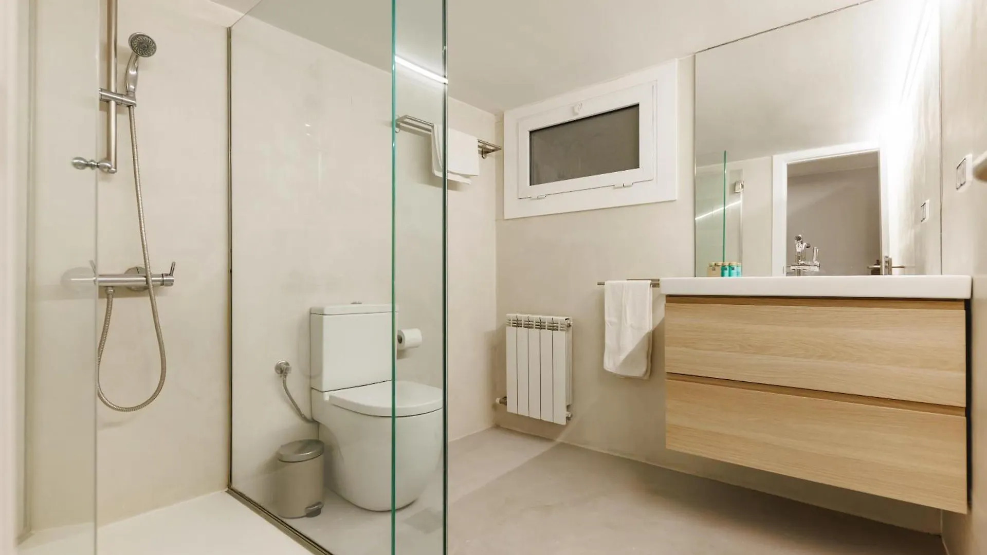 Bravissimo Apartaments Mora 4 Gérone